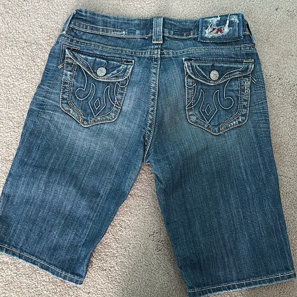 MEK Bermuda shorts - Picture 2 of 3